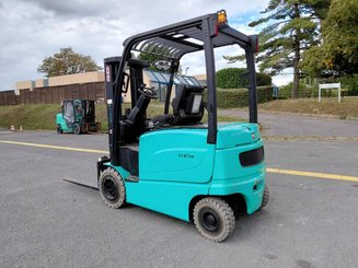 Carretilla contrapesada de 4 ruedas Hyster J2.50XM