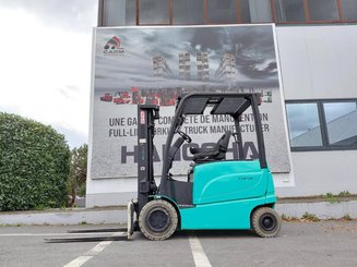Carretilla contrapesada de 4 ruedas Hyster J2.50XM
