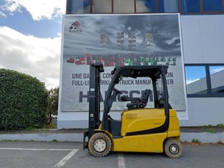 Carretilla contrapesada de 4 ruedas Yale ERP25VL