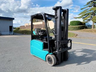Carretilla contrapesada de 3 ruedas Hyster J160XNT