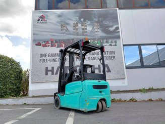 Carretilla contrapesada de 3 ruedas Hyster J160XNT