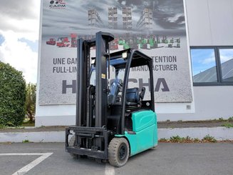 Carretilla contrapesada de 3 ruedas Hyster J160XNT