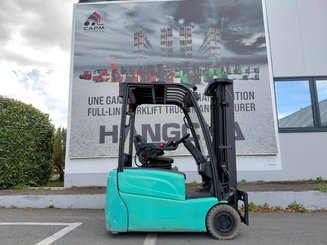 Carretilla contrapesada de 3 ruedas Hyster J160XNT