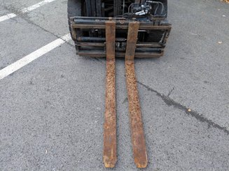 Carretilla contrapesada de 4 ruedas Yale GDP25VX