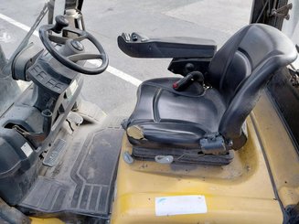 Carretilla contrapesada de 4 ruedas Yale GDP25VX