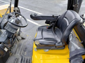 Carretilla contrapesada de 4 ruedas Yale GDP25VX