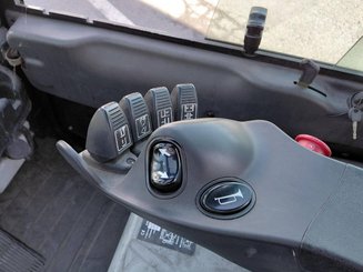 Carretilla contrapesada de 4 ruedas Yale ERP30VL