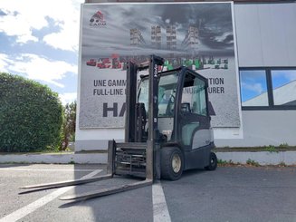 Carretilla contrapesada de 4 ruedas Yale ERP30VL