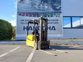 Carretilla contrapesada de 3 ruedas Yale ERP18VTL