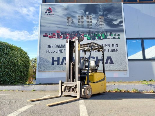 Carretilla contrapesada de 3 ruedas Yale ERP18VTL - 1