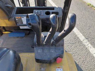 Carretilla contrapesada de 3 ruedas Yale ERP18VTL