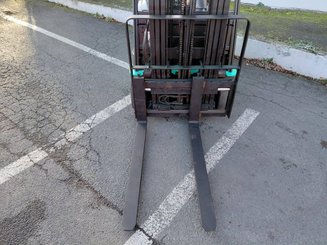 Carretilla contrapesada de 3 ruedas Mitsubishi FB16CPNT