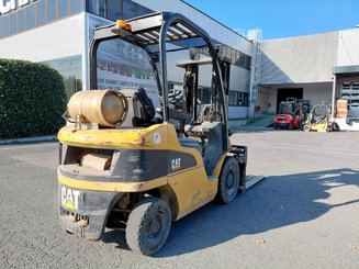 Carretilla contrapesada de 4 ruedas Caterpillar GP20N