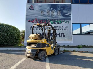 Carretilla contrapesada de 4 ruedas Caterpillar GP20N
