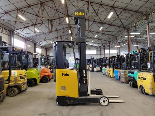 Carretilla retráctil Yale MR14 - 1