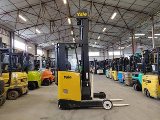 Carretilla retráctil Yale MR14