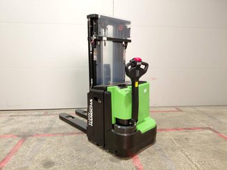 Apilador con conductor acompañante Hangcha CDD16-XT1-SIL