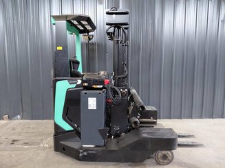 Carretilla retráctil multidireccional Mitsubishi RBM25N2