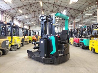 Carretilla retráctil multidireccional Mitsubishi RBM25N2