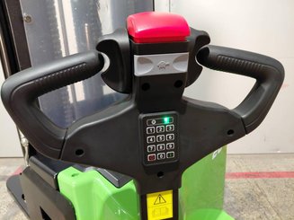 Apilador con conductor acompañante Hangcha CDD20 XT1-SI - 8