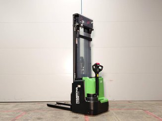 Apilador con conductor acompañante Hangcha CDD20 XT1-SI - 1