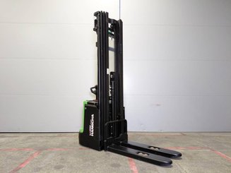 Apilador con conductor acompañante Hangcha CDD20 XT1-SI