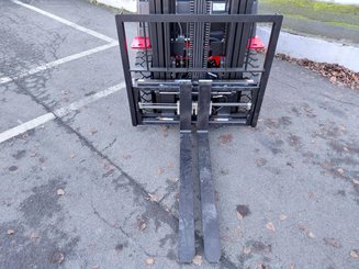 Carretilla contrapesada de 4 ruedas Hangcha XF25D-2 (CPCD25-X2H7F1)