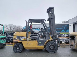 Carretilla contrapesada de 4 ruedas Caterpillar DP55NT MC - 1