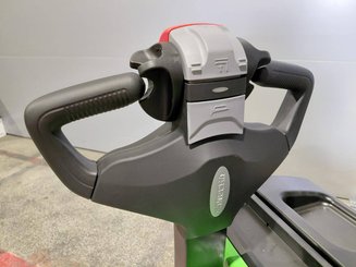 Transpaleta con conductor acompañante Hangcha CBD30-XT1-SI