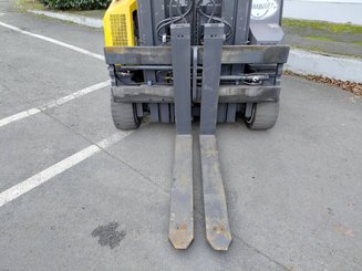 Carretilla multidireccional carga lateral Combilift C4000