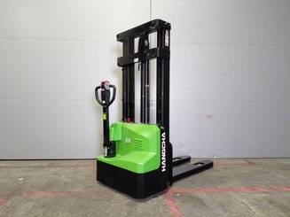 Apilador con conductor acompañante Hangcha CDD15-A2MC2-ISZ