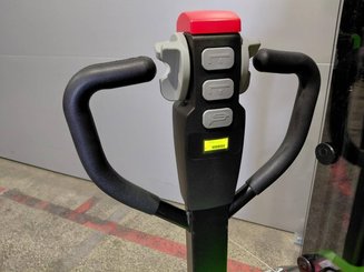 Apilador con conductor acompañante Hangcha CDD15-A2MC2-ISZ