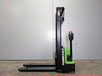 Apilador con conductor acompañante Hangcha CDD15-A2MC2-ISZ