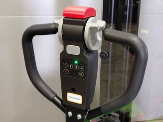 Apilador con conductor acompañante Hangcha CDD15-A2MC2-ISZ