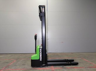 Apilador con conductor acompañante Hangcha CDD15-A2MC2-ISZ