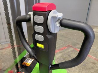 Apilador con conductor acompañante Hangcha CDD15-A2MC2-ISZ