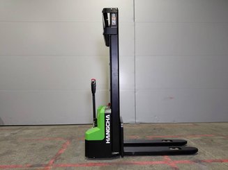 Apilador con conductor acompañante Hangcha CDD15-A2MC2-ISZ