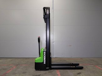 Apilador con conductor acompañante Hangcha CDD15-A2MC2-ISZ