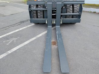 Carretilla contrapesada de 4 ruedas Kalmar DCG160-12T